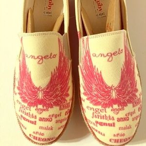 Goby canvas shoe, new in box and never worn.